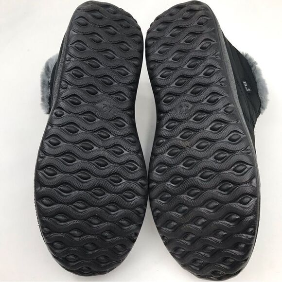 BJ Black Quilted Faux Fur Lined Soft Sole Flat Ankle Waterproof Slipper Shoes - Picture 15 of 16